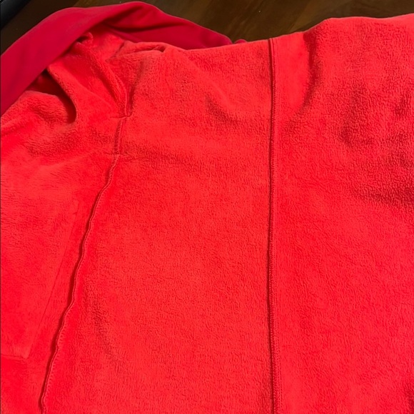 UGG Women's Red Robe - Picture 6 of 6